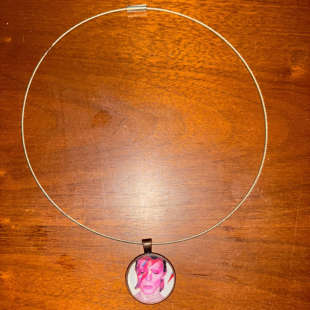 Stylish David Bowie Pendant Necklace